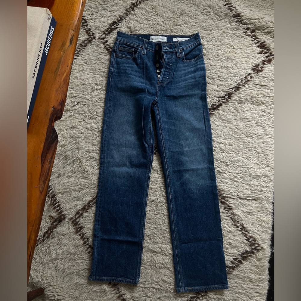 Aritzia / Denim Forum High Rise Straight Jeans